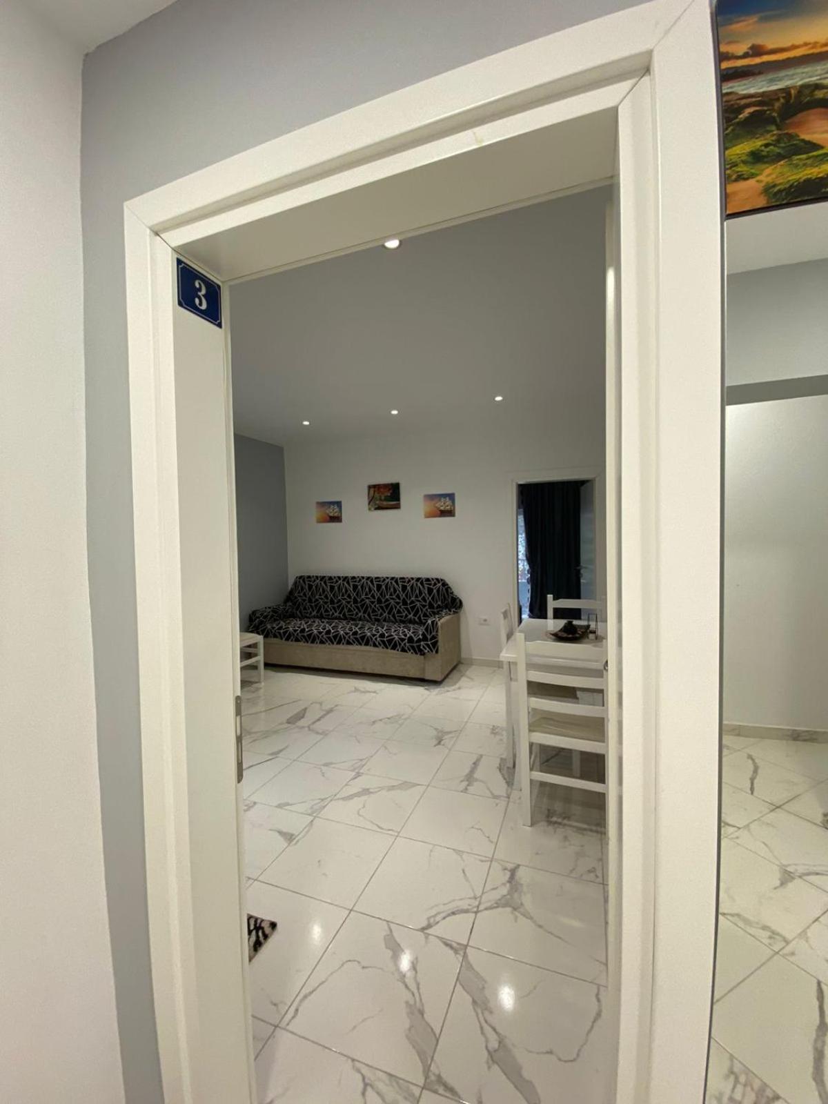 Beni 'S Apartments Sarandë Exterior foto